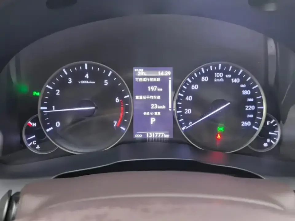 Lexus ES