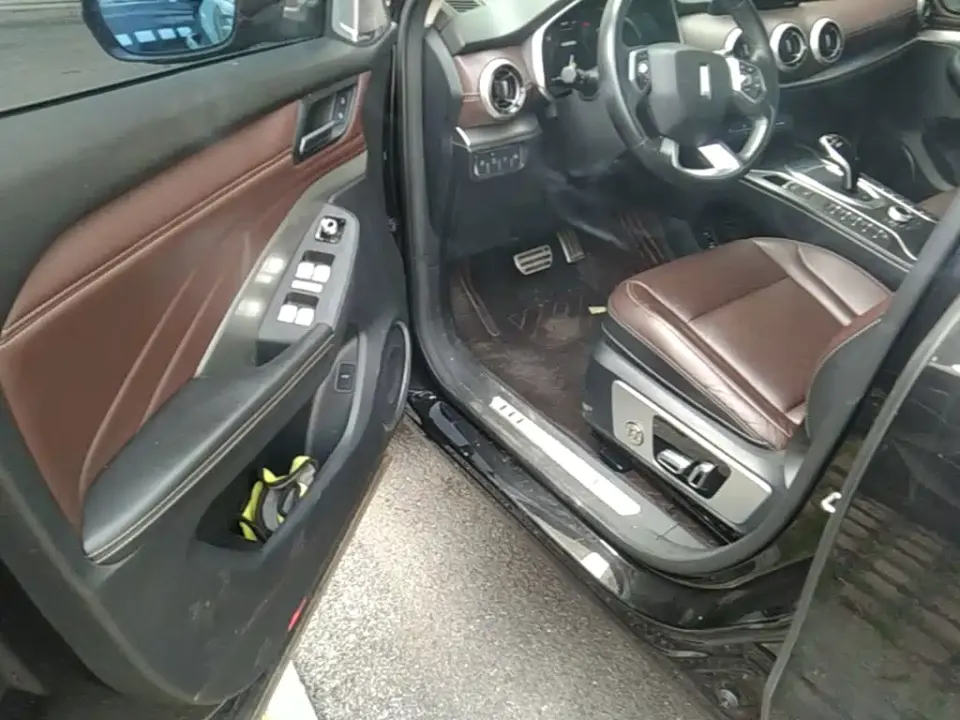 WEY Wey VV6