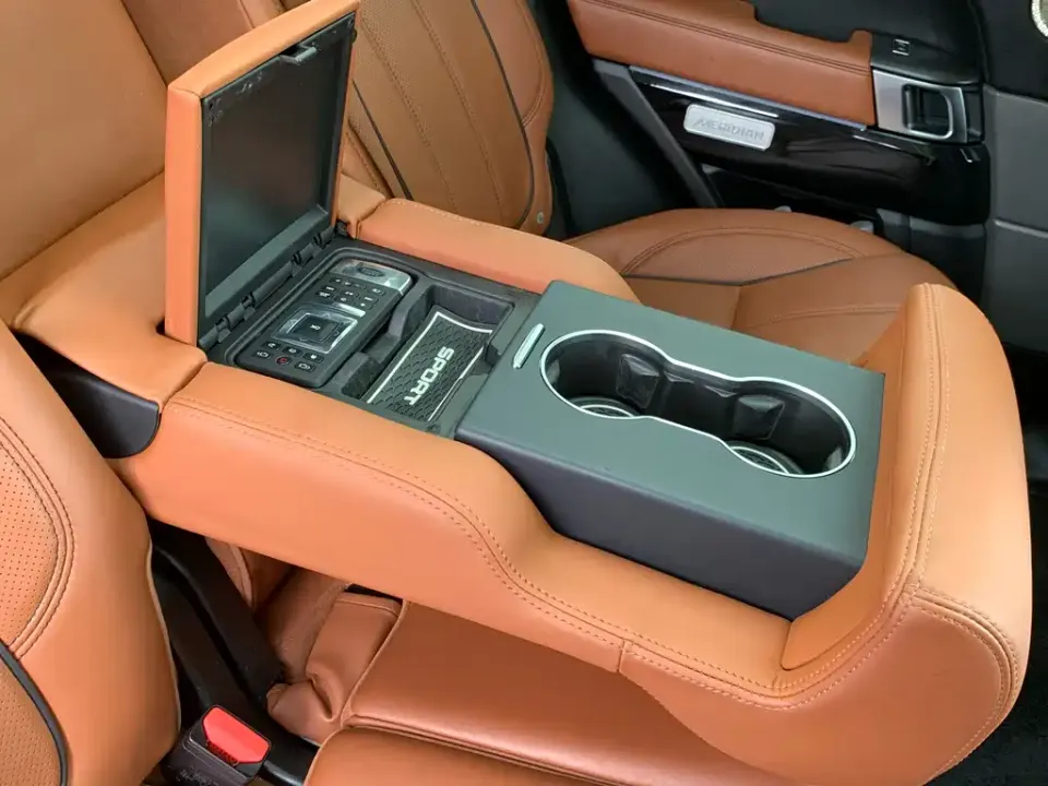 Land Rover Sport