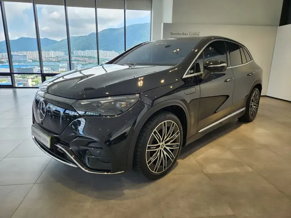 Mercedes-Benz EQE