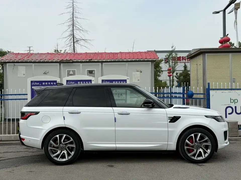 Land Rover Sport