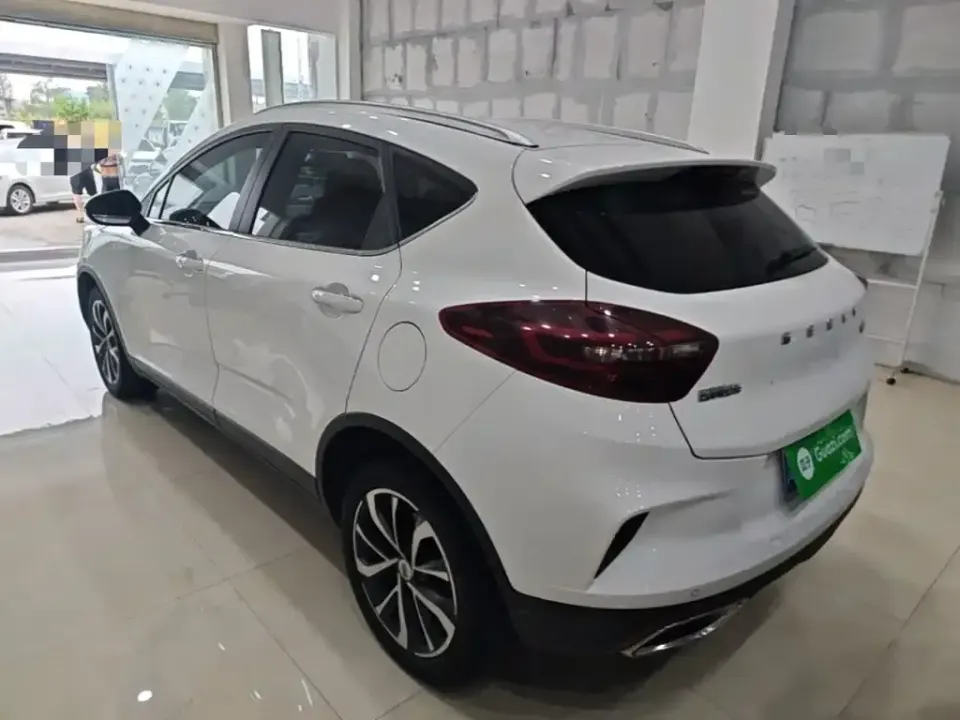 Geely Emgrand GS