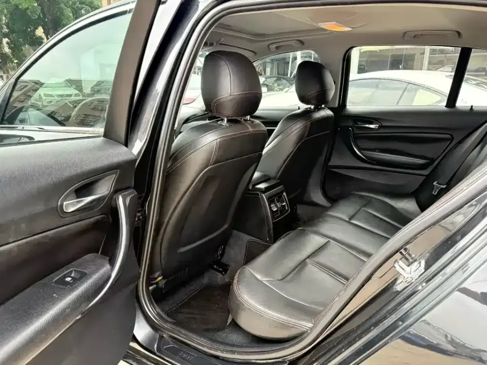 BMW 1 Series (Import)