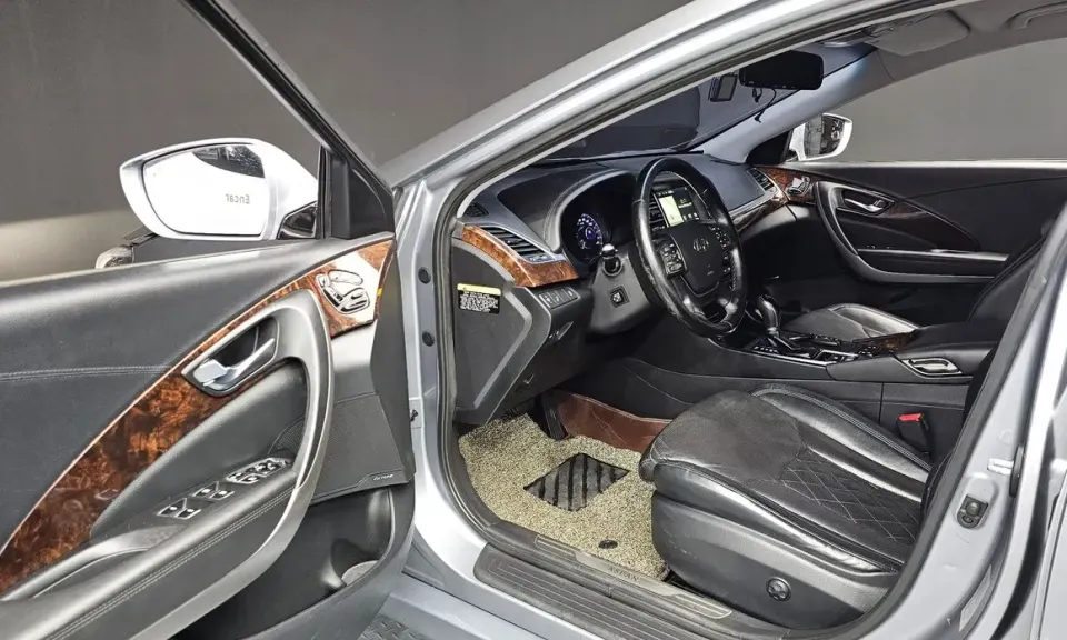 Hyundai Aslan