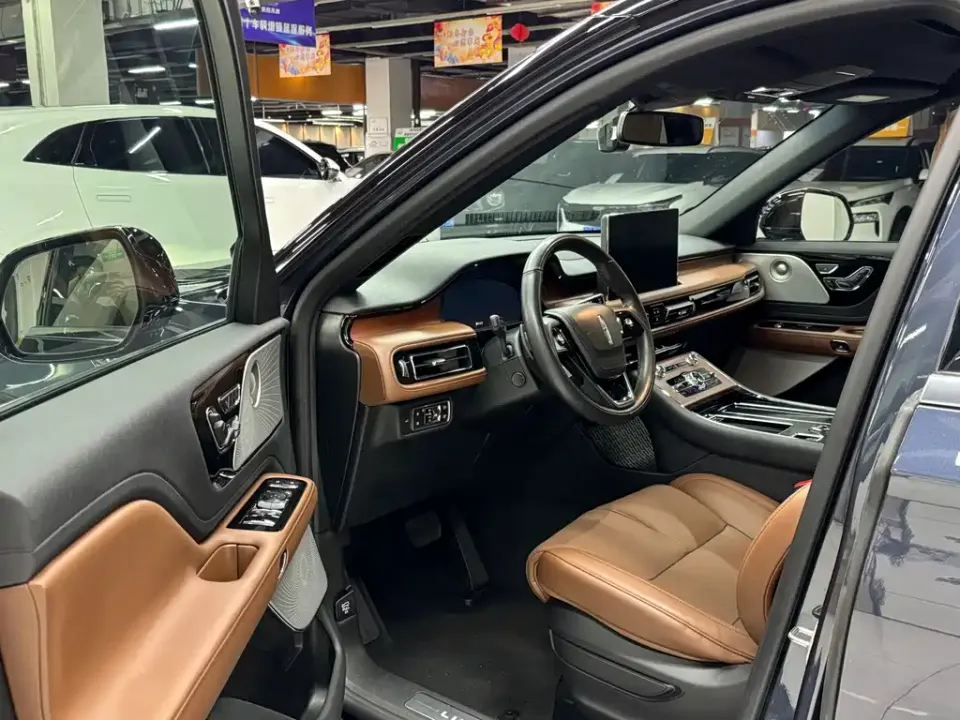 Lincoln Aviator