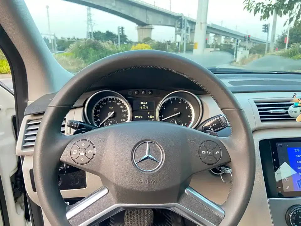 Mercedes-Benz R-Class