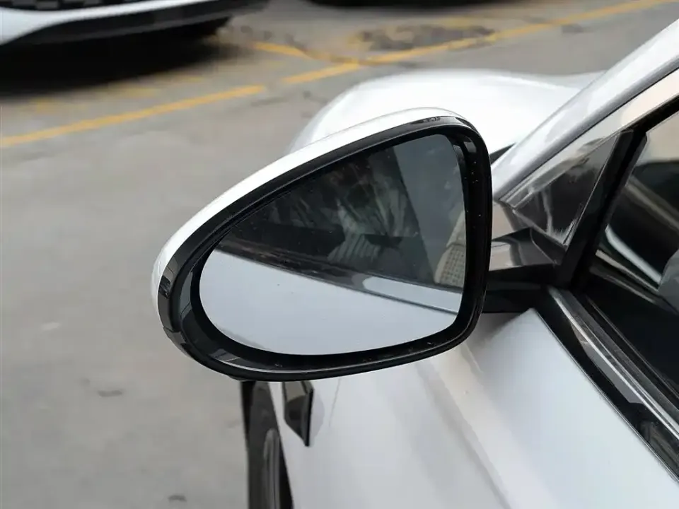 BYD Qin L