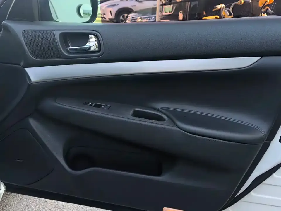Infiniti G