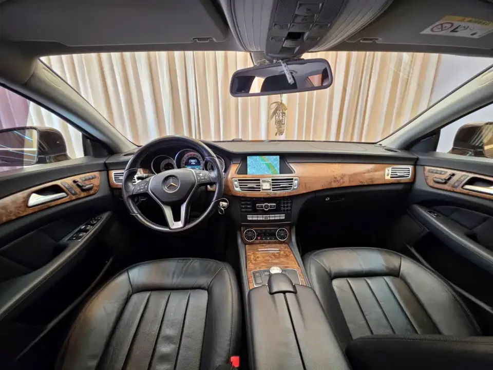Mercedes-Benz CLS