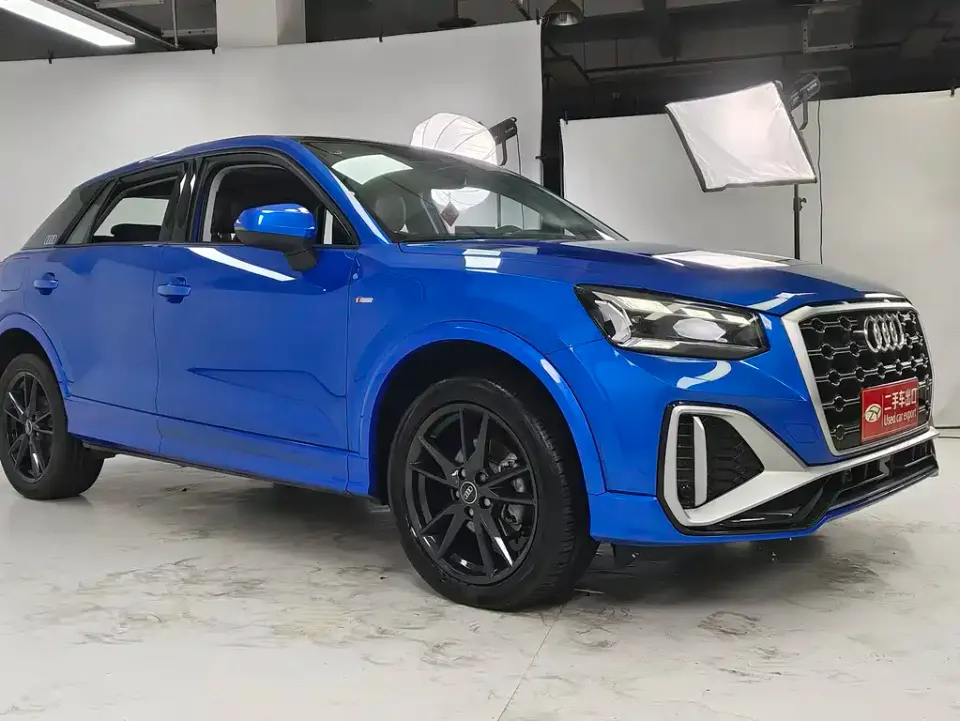 Audi Q2L
