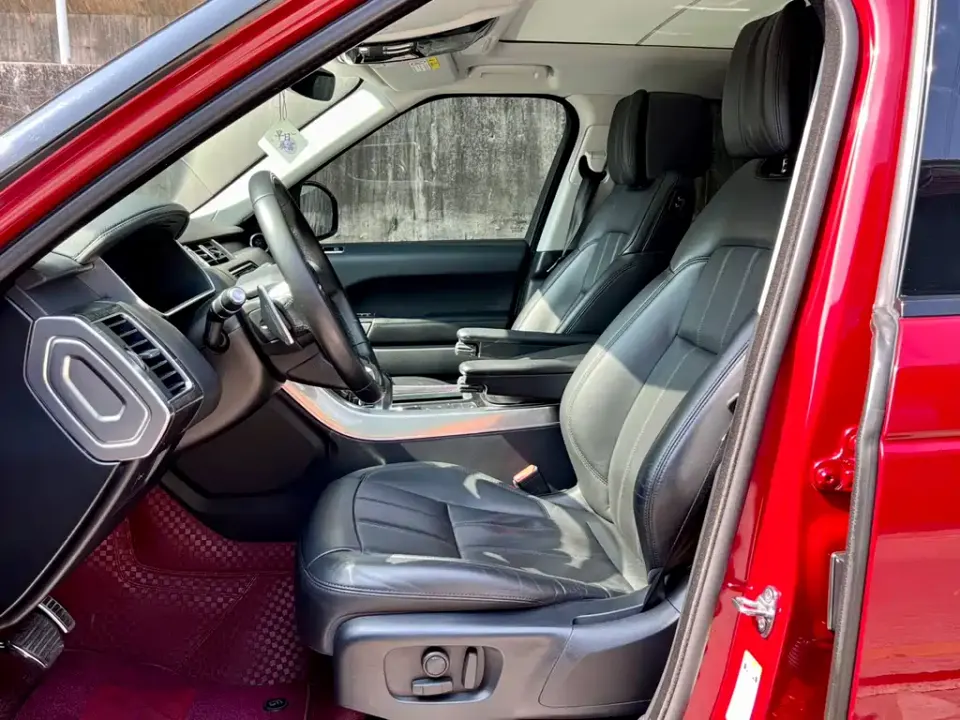 Land Rover Sport