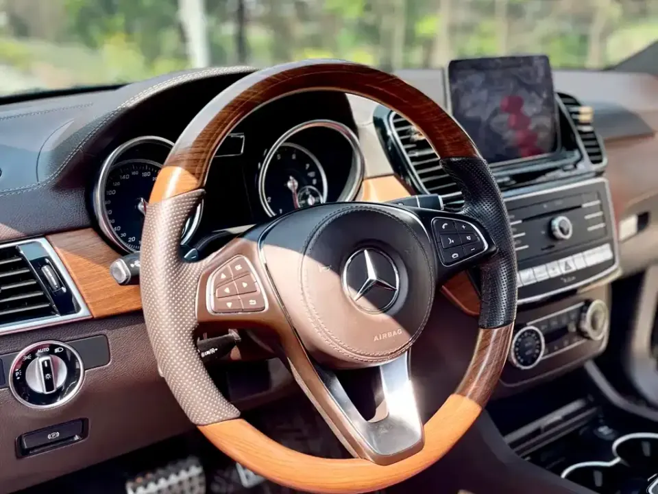Mercedes-Benz GLS
