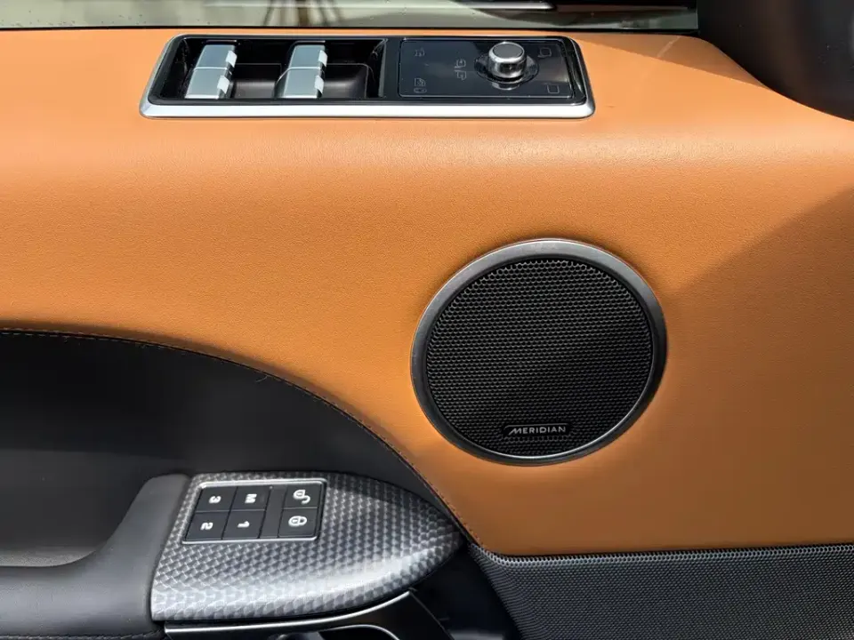 Land Rover Sport