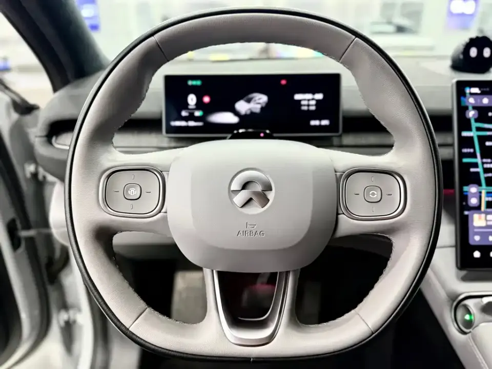 Nio EC6