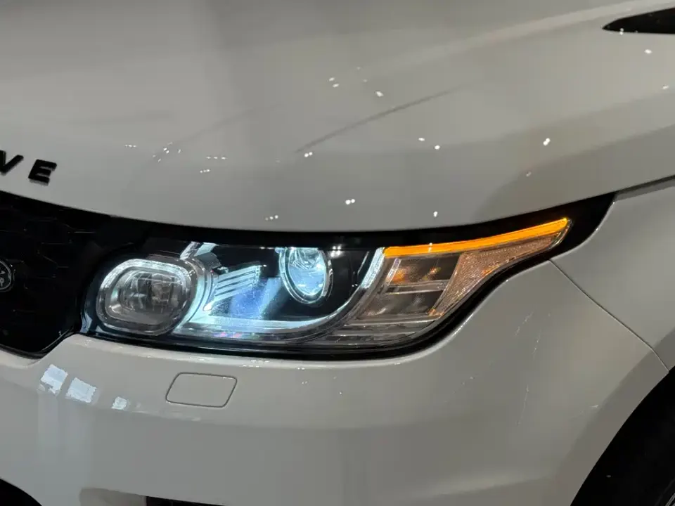 Land Rover Sport