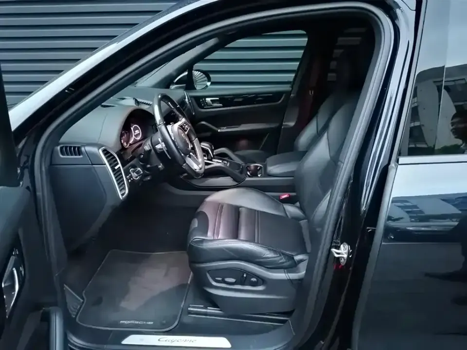Porsche Cayenne Hybrid