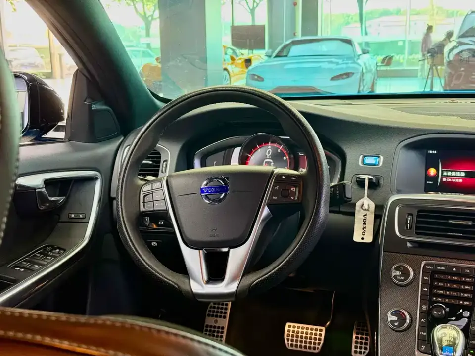 Volvo S60 (Import)