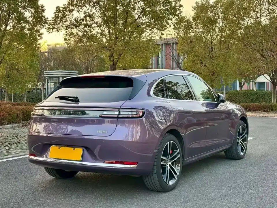 AITO AITO M5