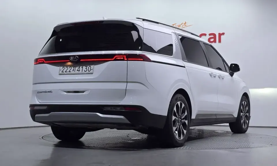 Kia Canival