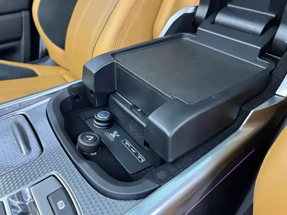 Land Rover Sport