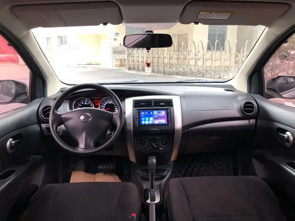 Nissan Livina