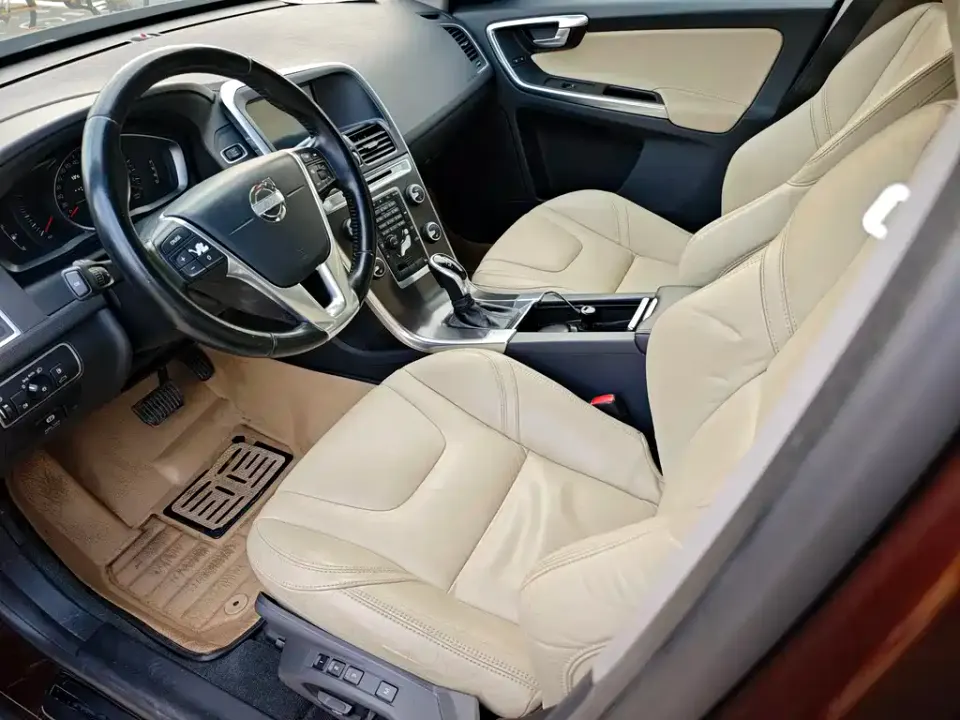 Volvo XC60 (Import)