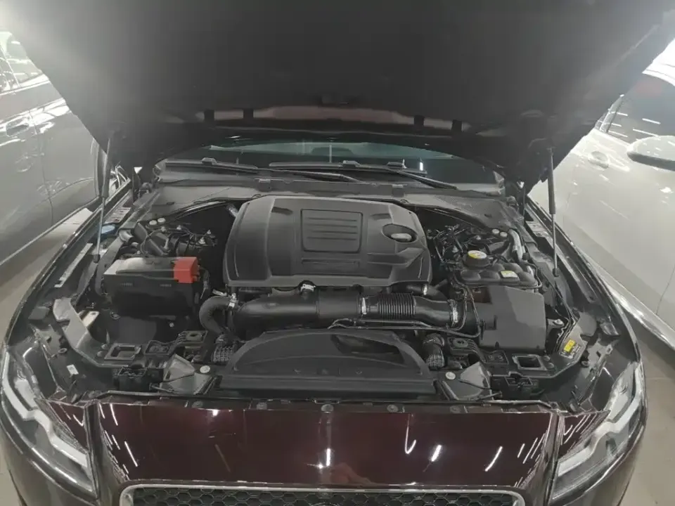 Jaguar XFL