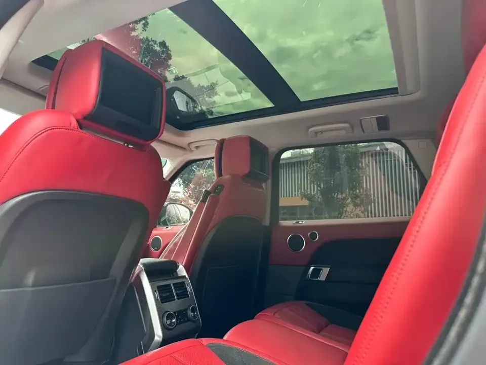 Land Rover Sport