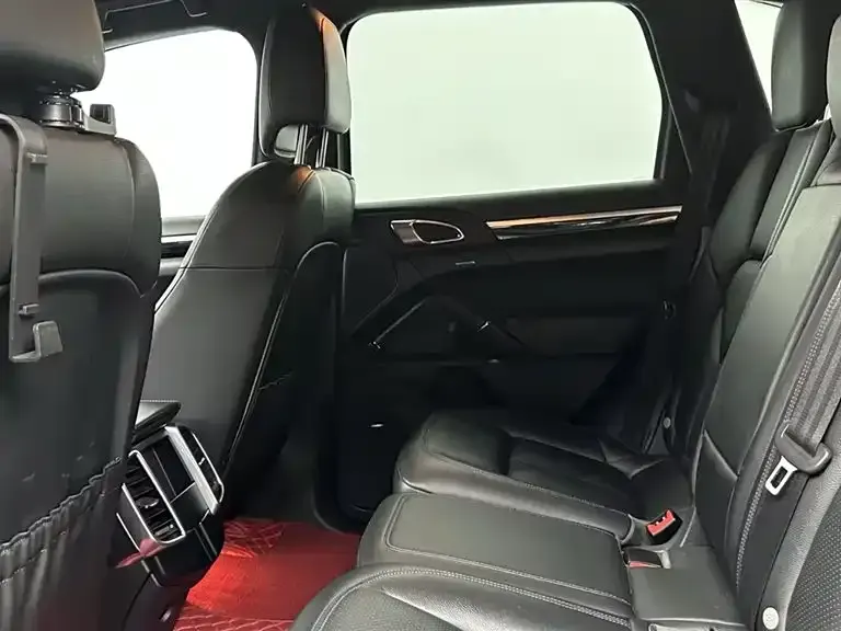 Porsche Cayenne Hybrid
