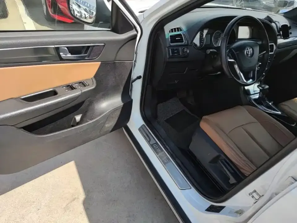 Zhonghua V5
