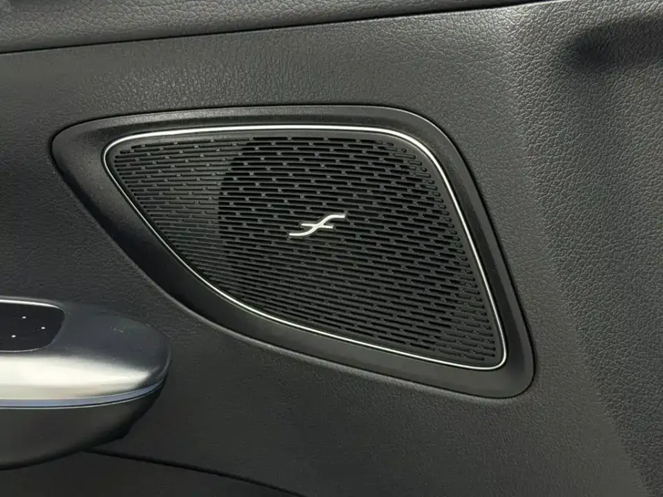 Mercedes-Benz C-Class New Energy