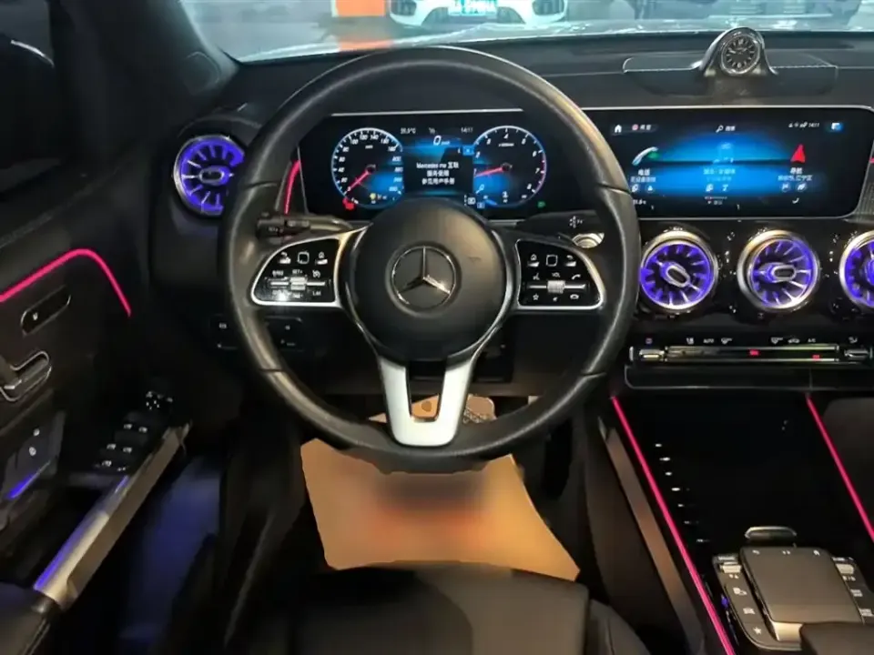 Mercedes-Benz GLB