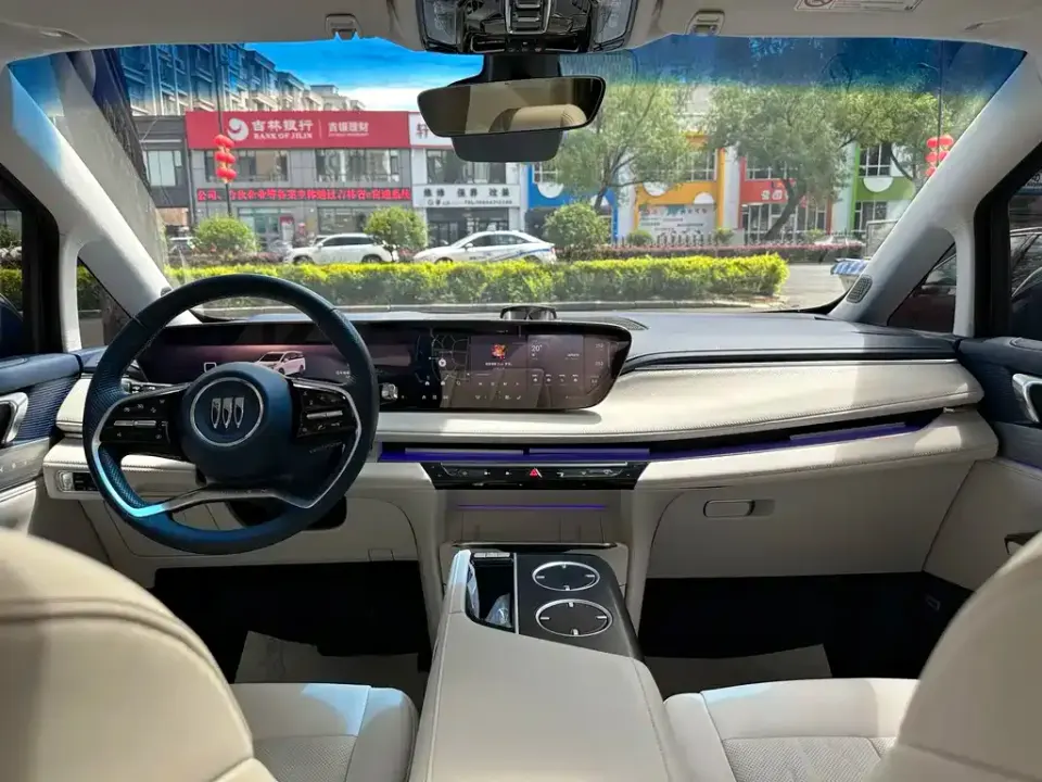 Buick GL8 Hybrid