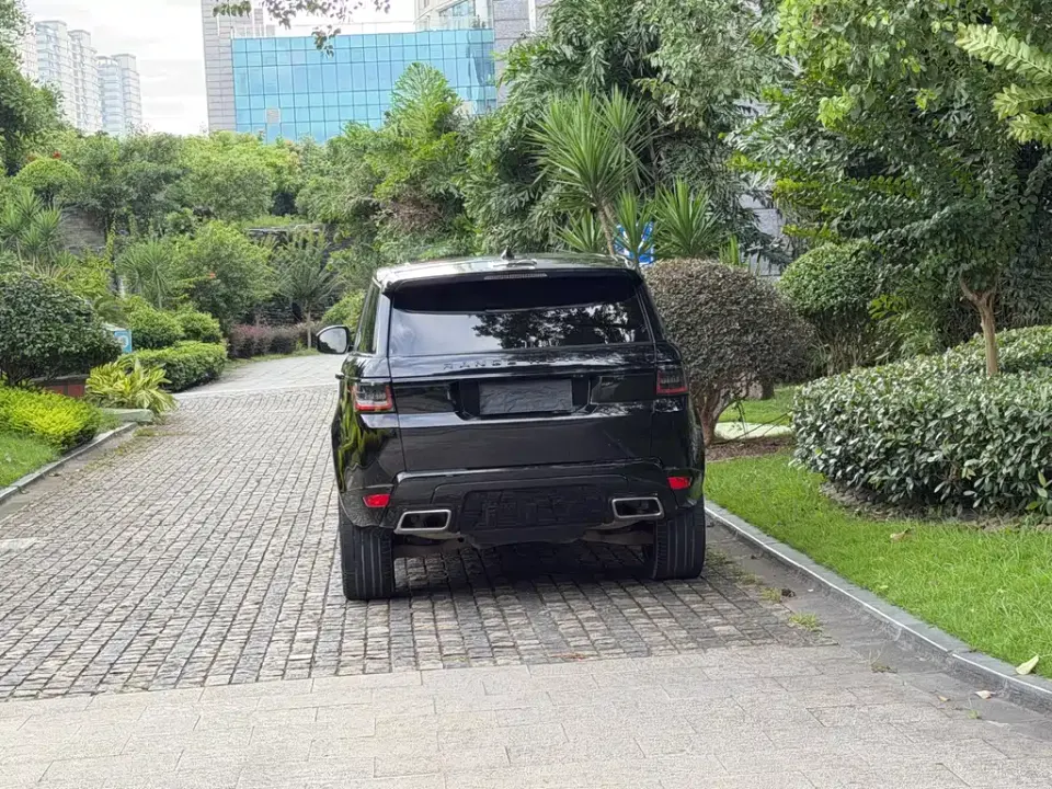 Land Rover Sport