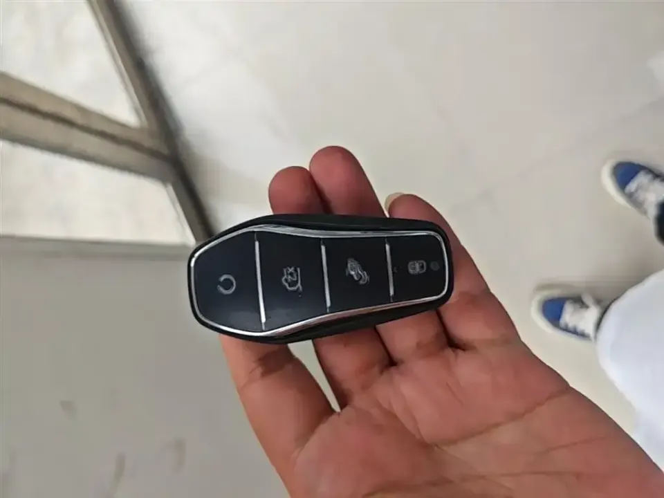 BYD Qin L