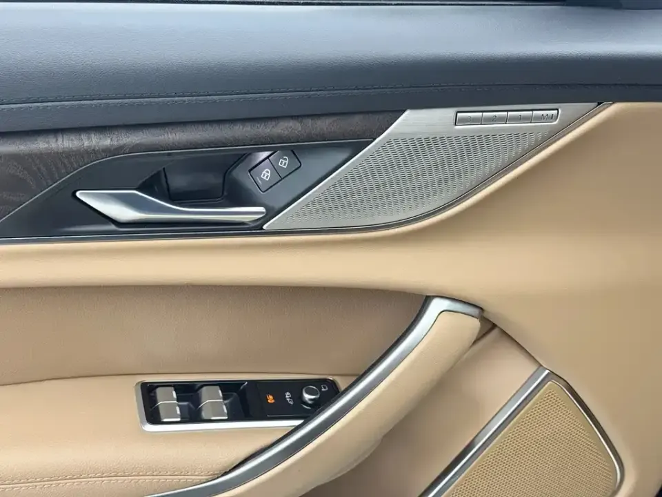 Jaguar XFL