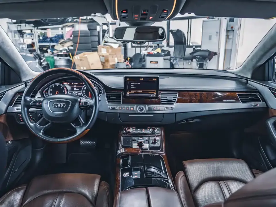 Audi A8