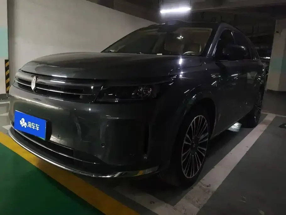 AITO M7