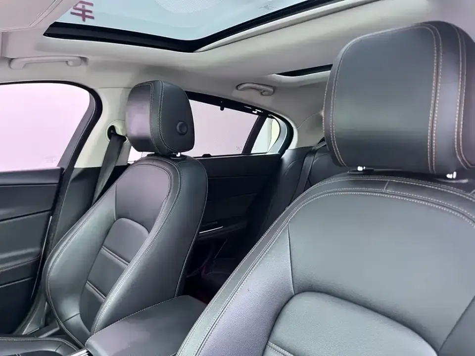 Jaguar XEL