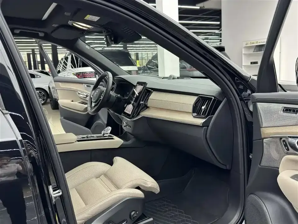 Volvo XC90 PHEV