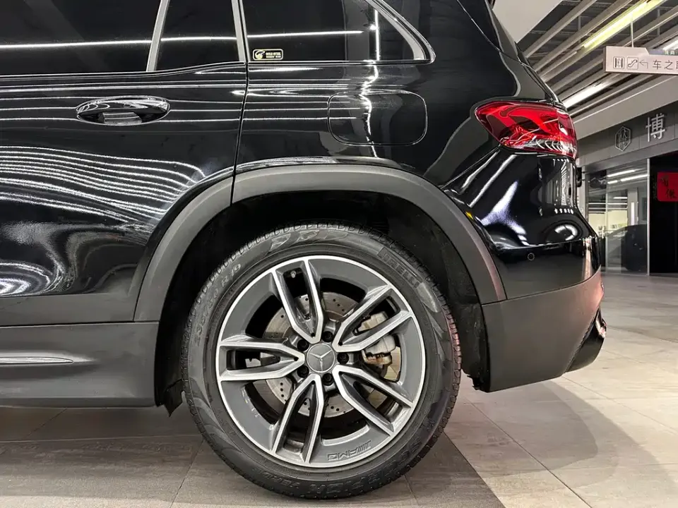 Mercedes-Benz GLB AMG