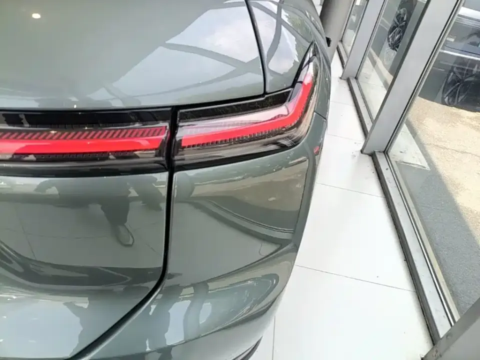 Nio ES7