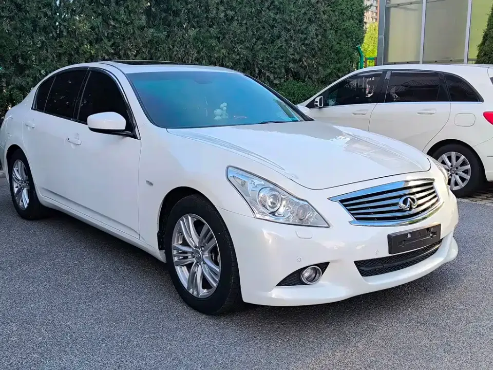 Infiniti G