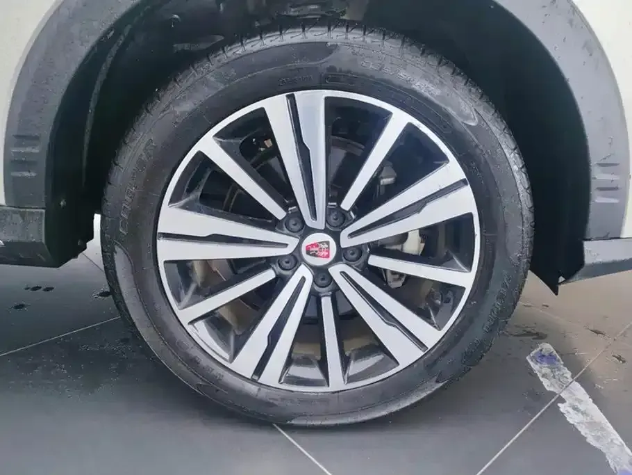 Roewe RX5