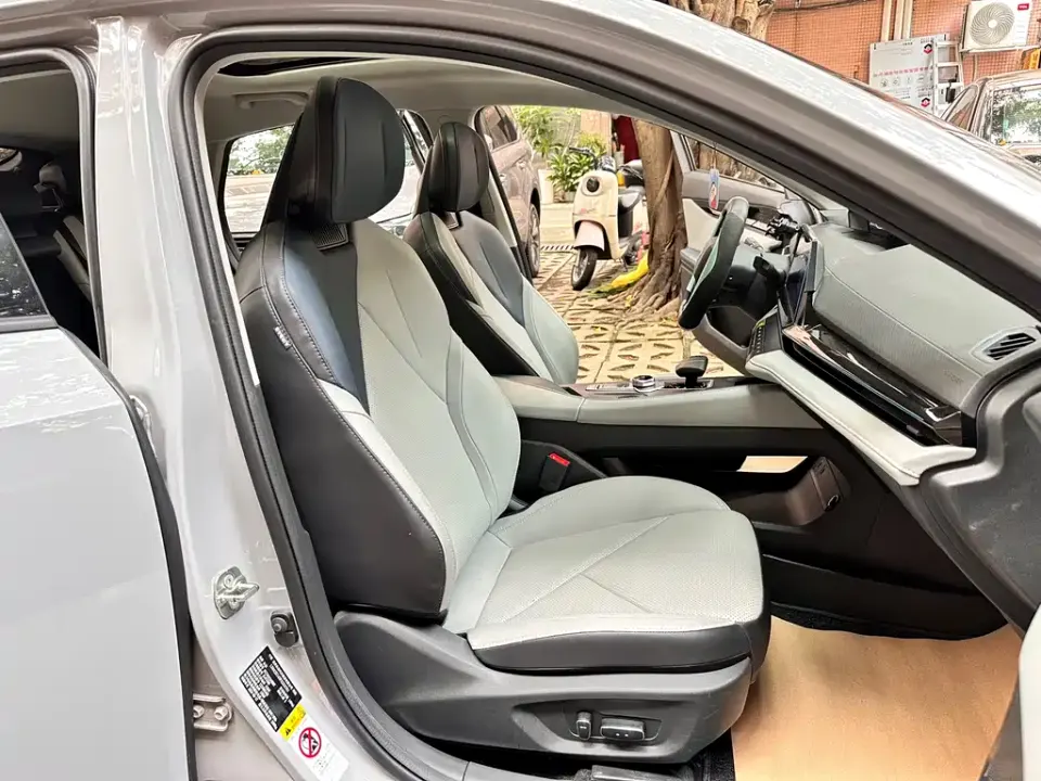 Changan UNI-V iDD