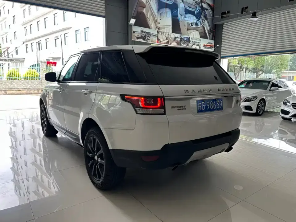 Land Rover Sport
