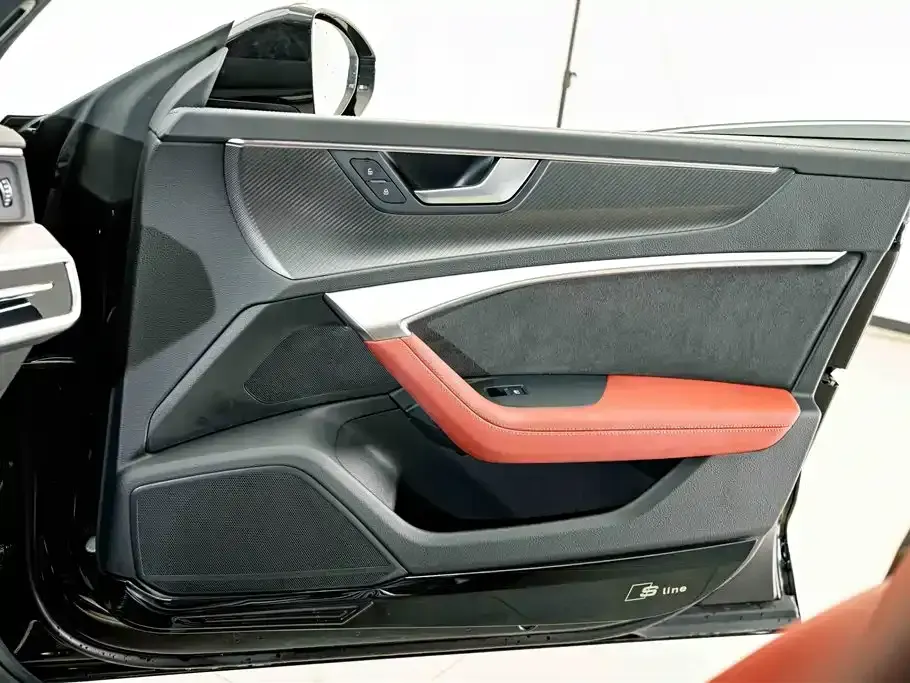 Audi A7L