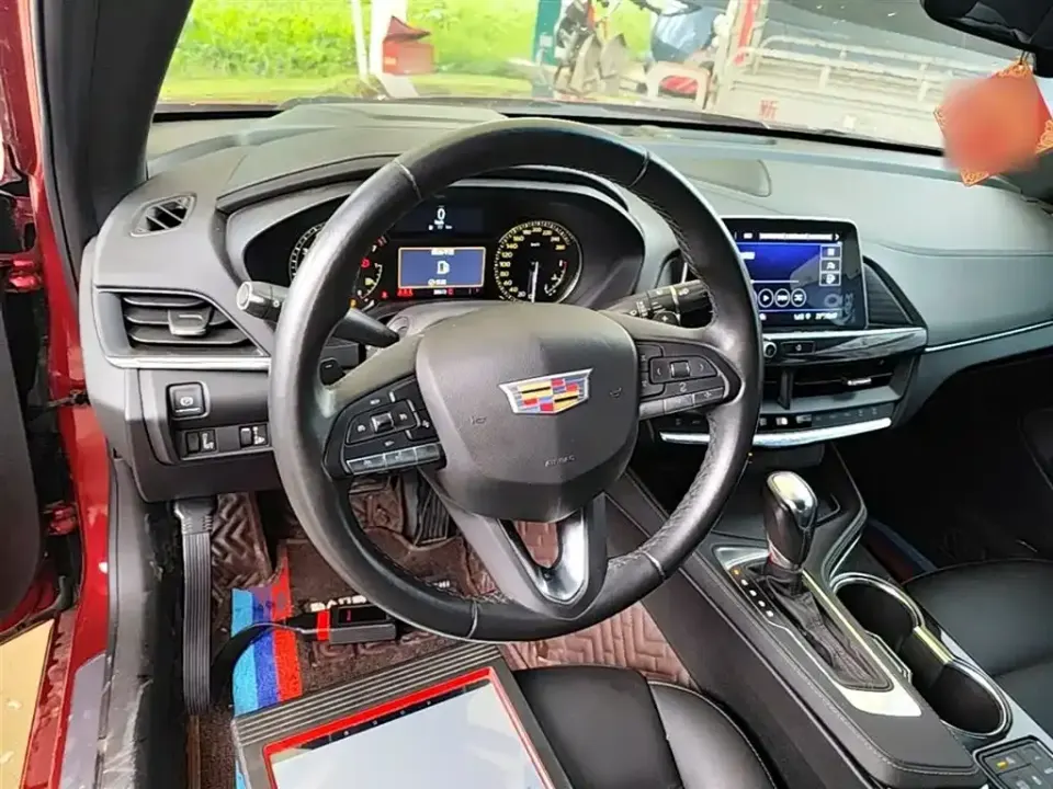 Cadillac CT4