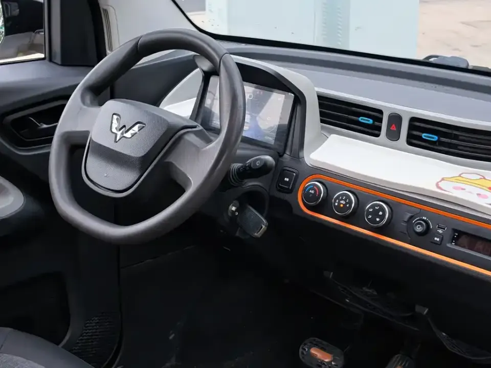 Wuling MINIEV
