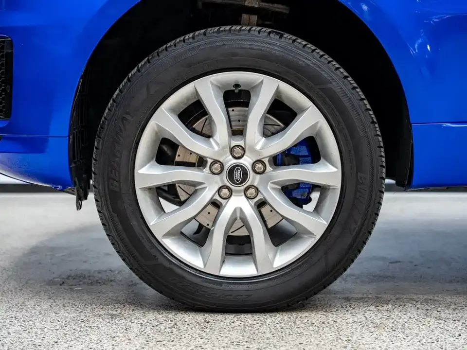 Land Rover Sport